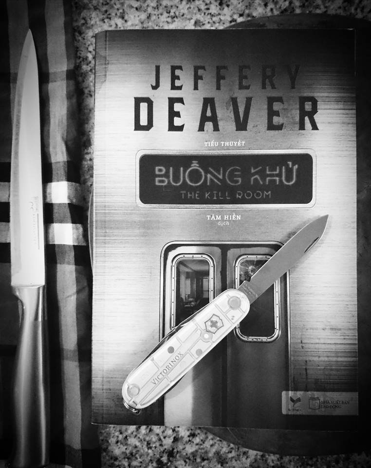 buong-khu-jeffery-deaver-phoi-bay-goc-khuat-chinh-tri-qua-an-mang-nghet-tho-doctruyenngontinh-org-4-2