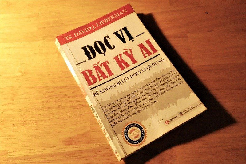 doc-vi-bat-ky-ai-bi-mat-nhan-dien-dau-hieu-lua-doi-tiem-an-doctruyenngontinh-org-4-2