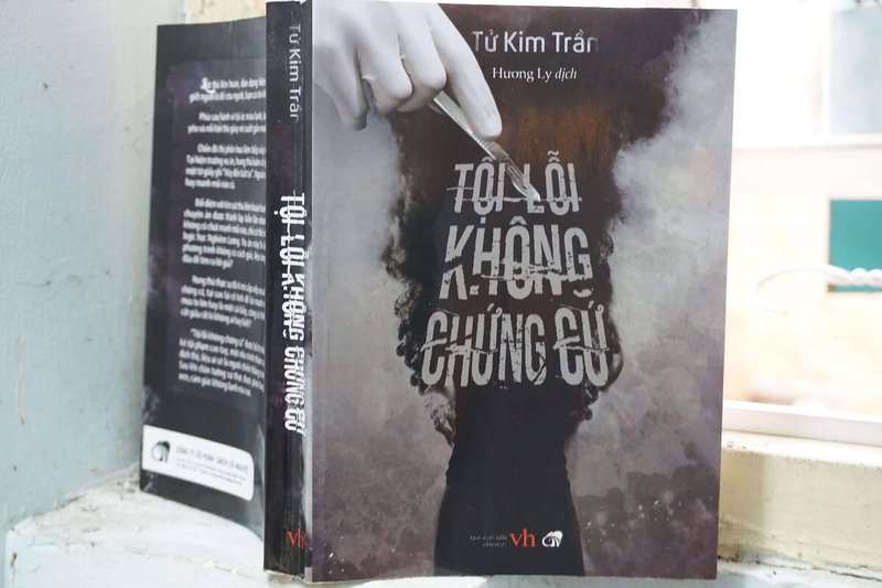 toi-loi-khong-chung-cu-giai-ma-tam-ly-toi-pham-qua-lang-kinh-tieu-thuyet-cua-tu-kim-tran-doctruyenngontinh-org-4-1